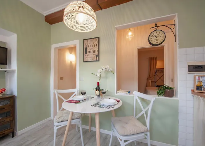 Sweet Pergola - Flo Daire *